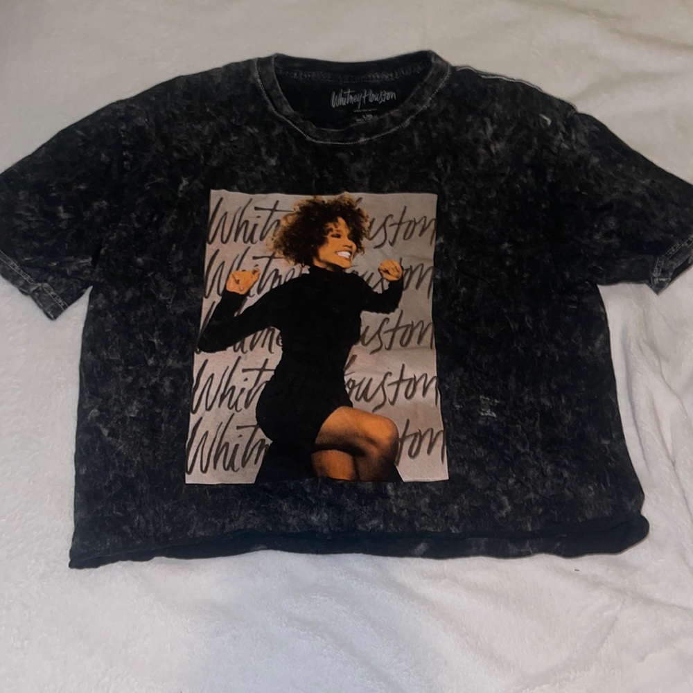 “WHITNEY HOUSTON” t shirt